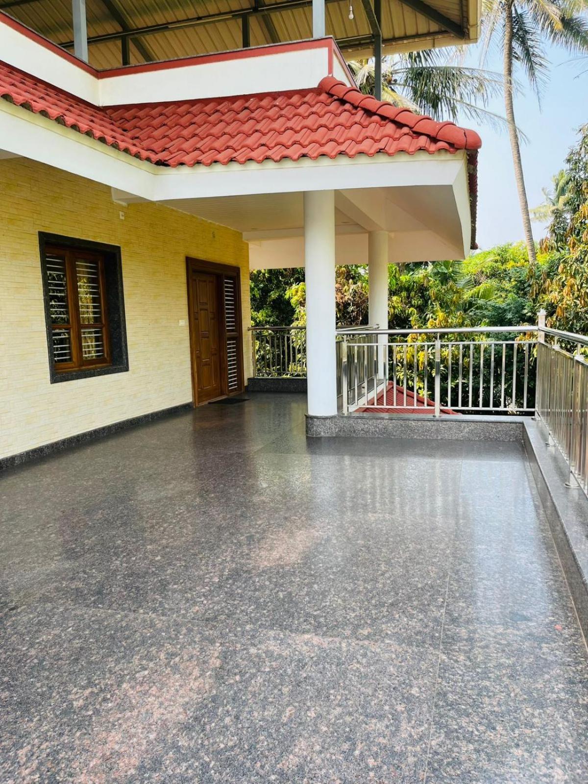 Tauro's Haven Homestay - Charming 3BHK, 4Bath Home Mangalore Exterior photo