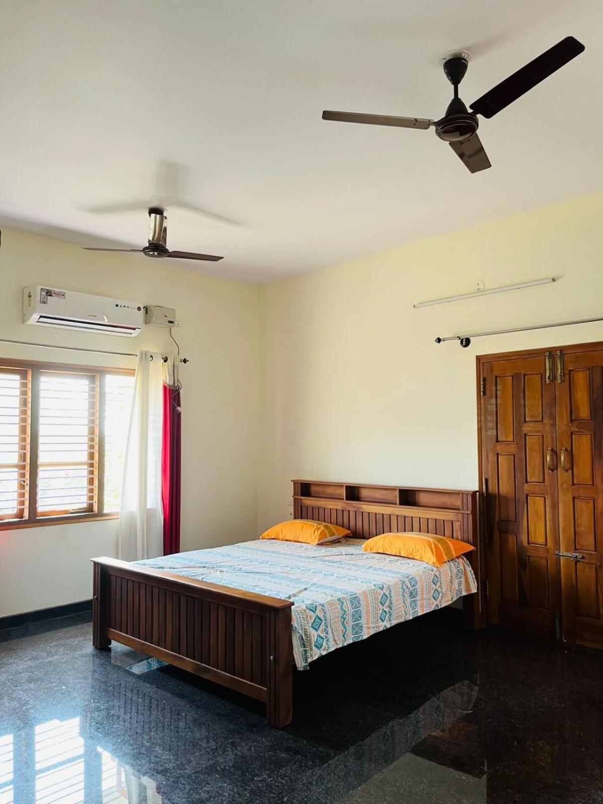 Tauro's Haven Homestay - Charming 3BHK, 4Bath Home Mangalore Exterior photo